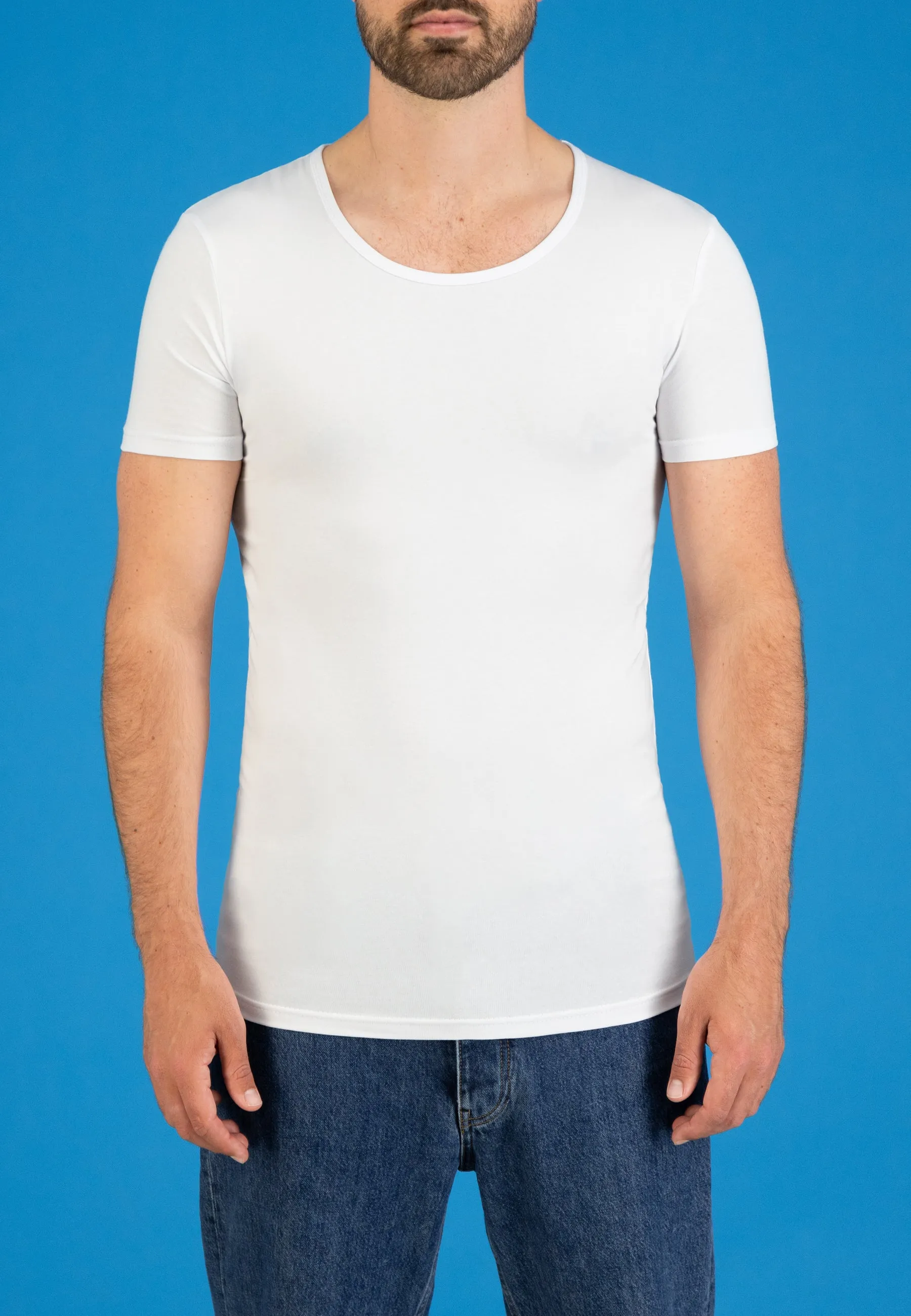 BODYFIT T-shirt deep O-neck - White