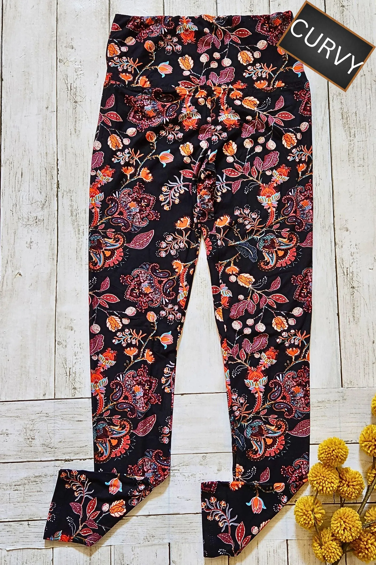 CURVY Ruby Paisley Yoga Legging