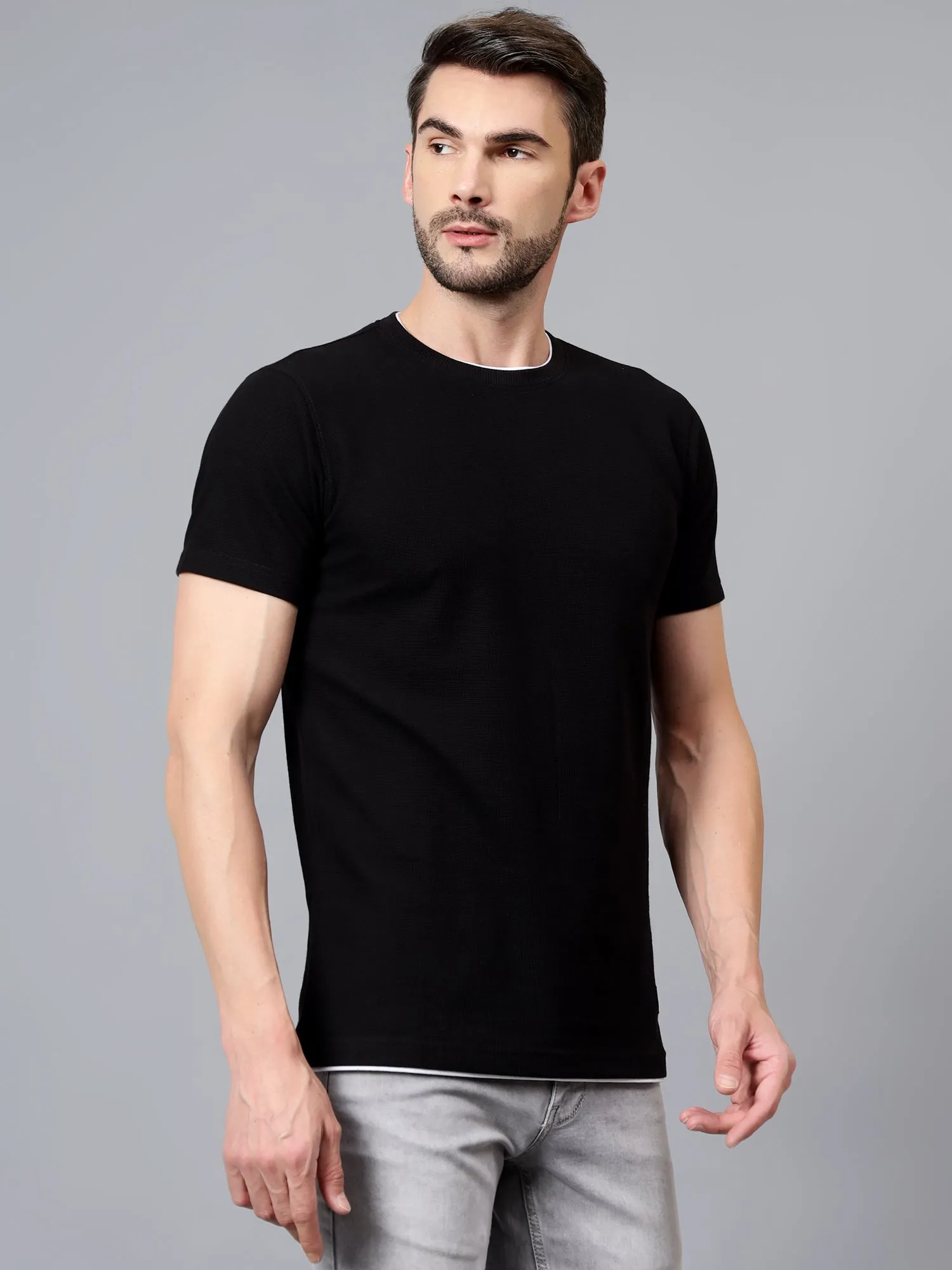 Men's Black Solid Round Neck Half Sleeve T-shirt