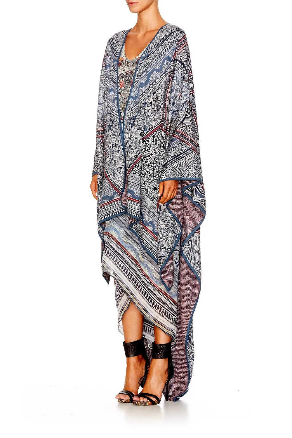 OVERSIZED SHAWL ANTIQUE BATIK