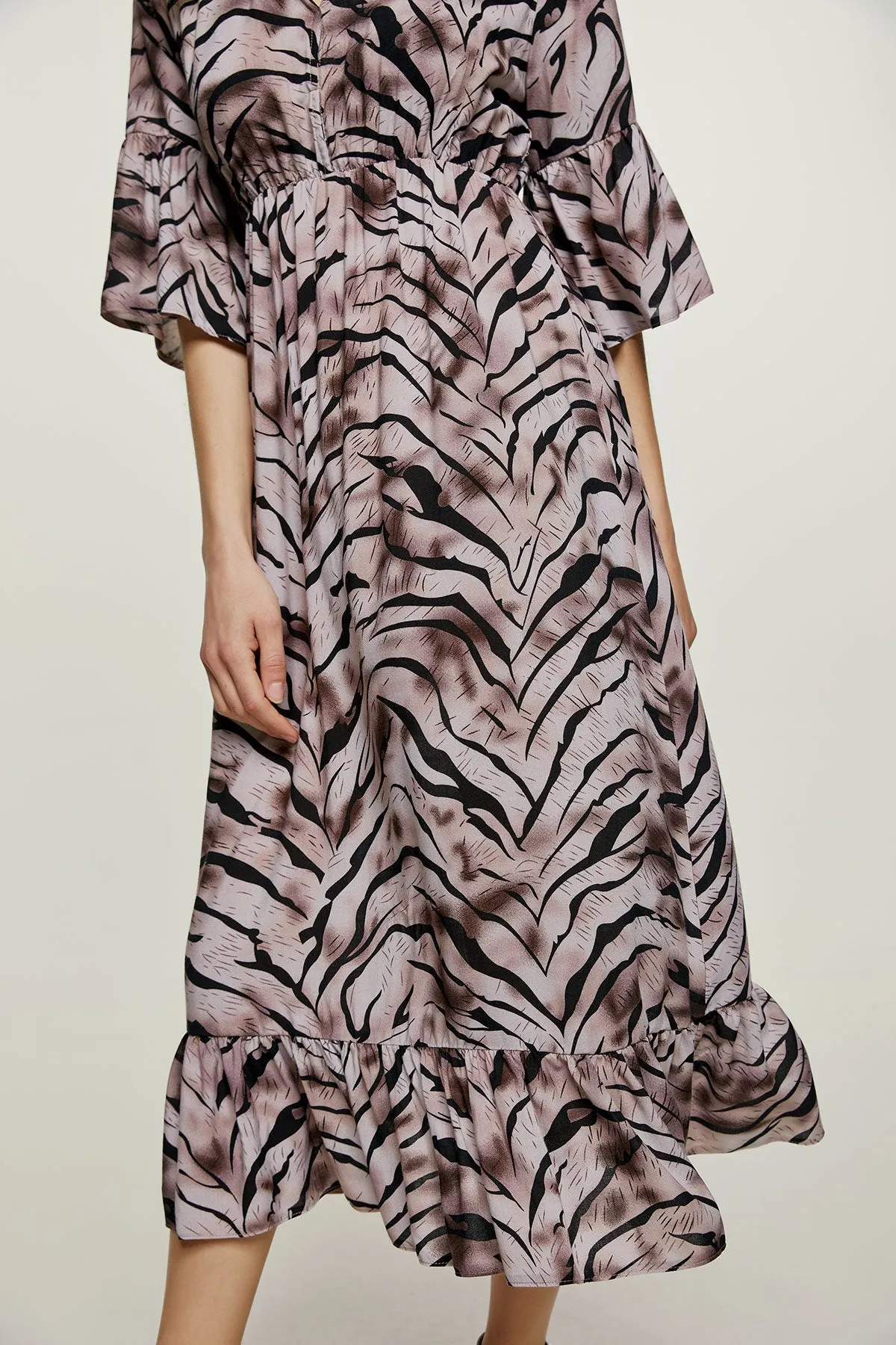 Print Ruffle Detail Midi Dress