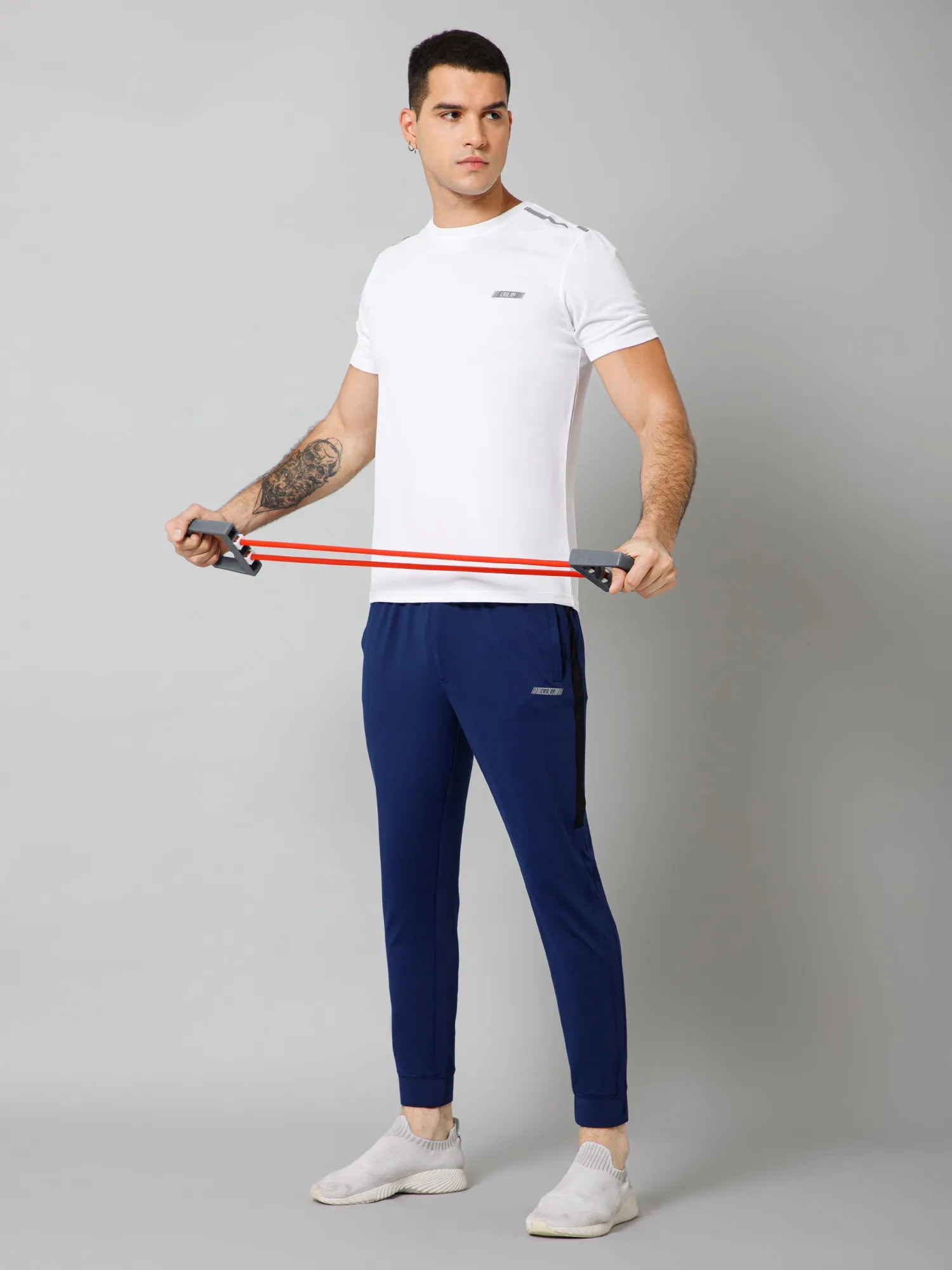 Regular Fit Solid Round Neck Half Sleeve White Active Wear T-Shirt for Men