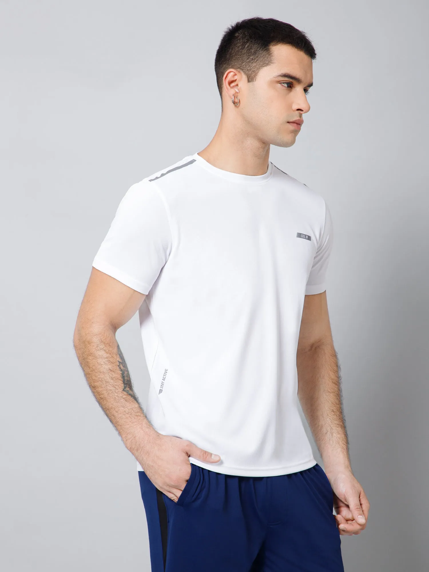 Regular Fit Solid Round Neck Half Sleeve White Active Wear T-Shirt for Men