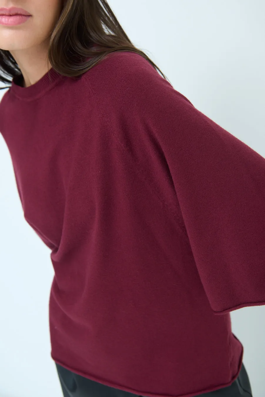 Relaxed fit batwing sleeve sweater wholesale