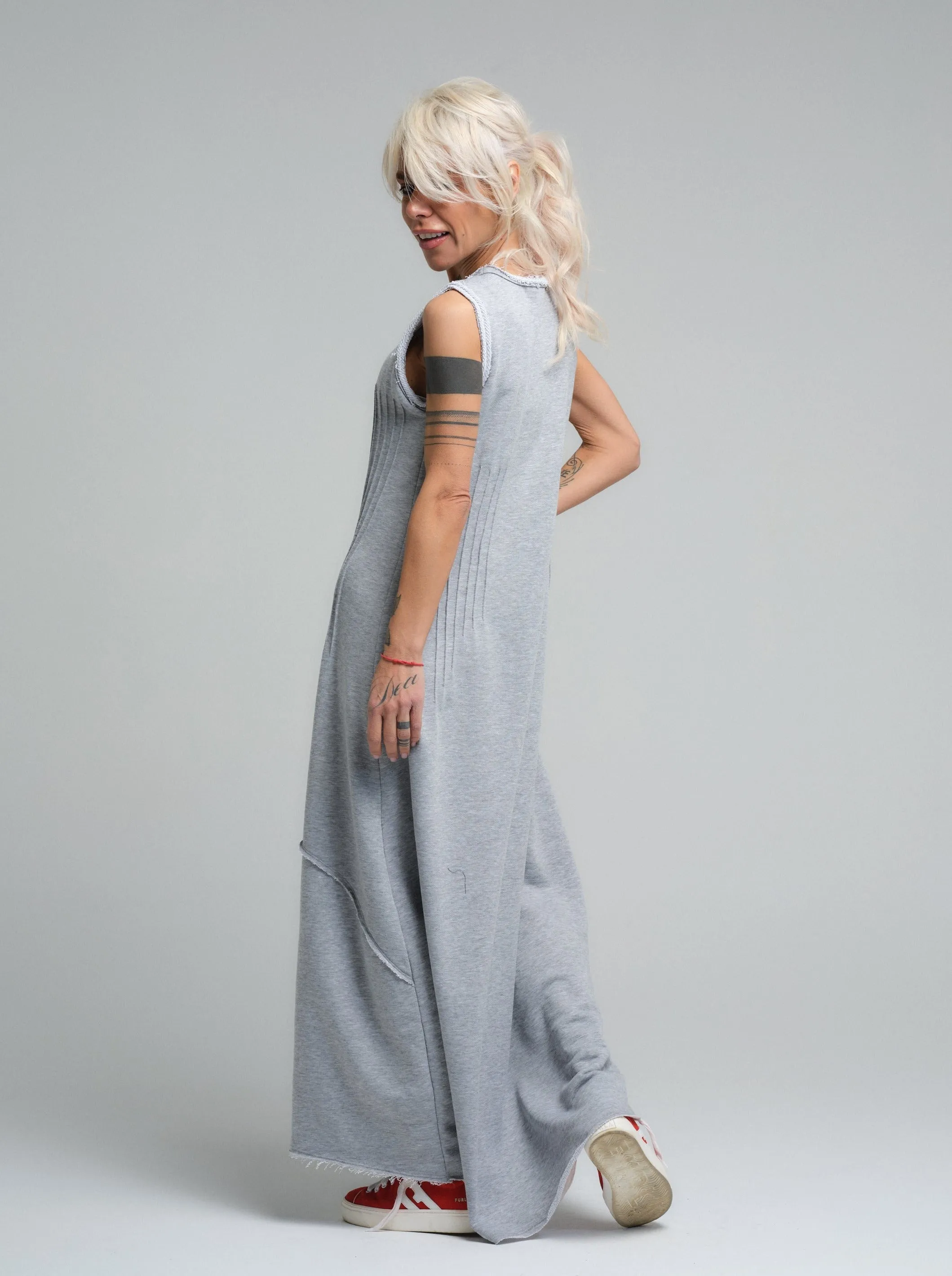 Relaxed-Fit Grey Maxi Dress